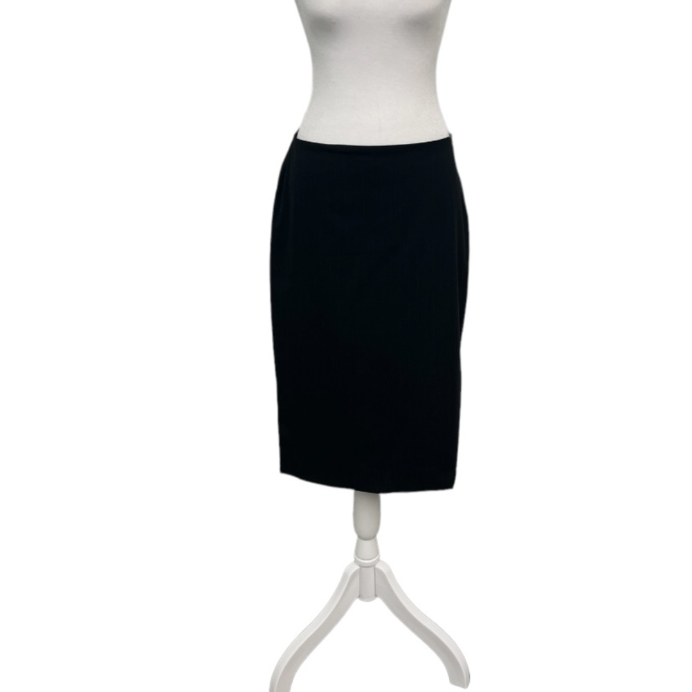 MASSIMO DUTTI black pinstriped pencil skirt.